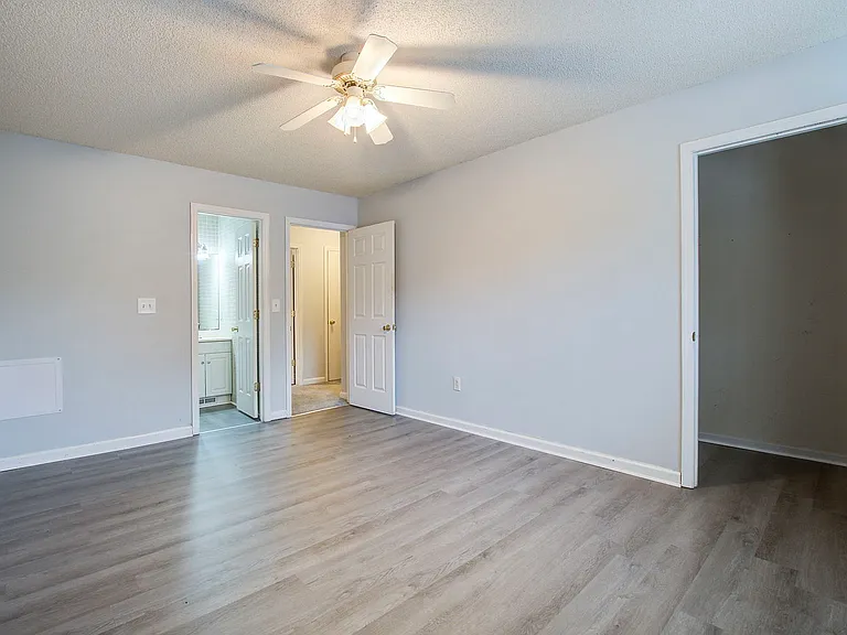 6280 Lucille Dr — Photo 15