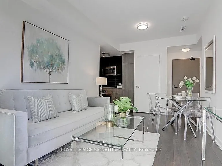 223 Saint Clair Ave W #318 — Photo 2