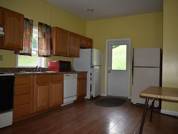5th image of 327 York Ave