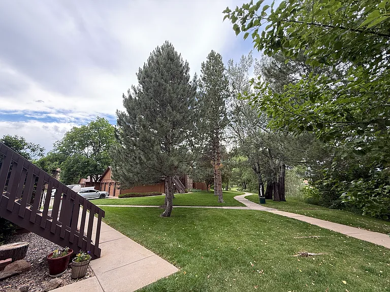 6262 Willow Ln — Photo 26