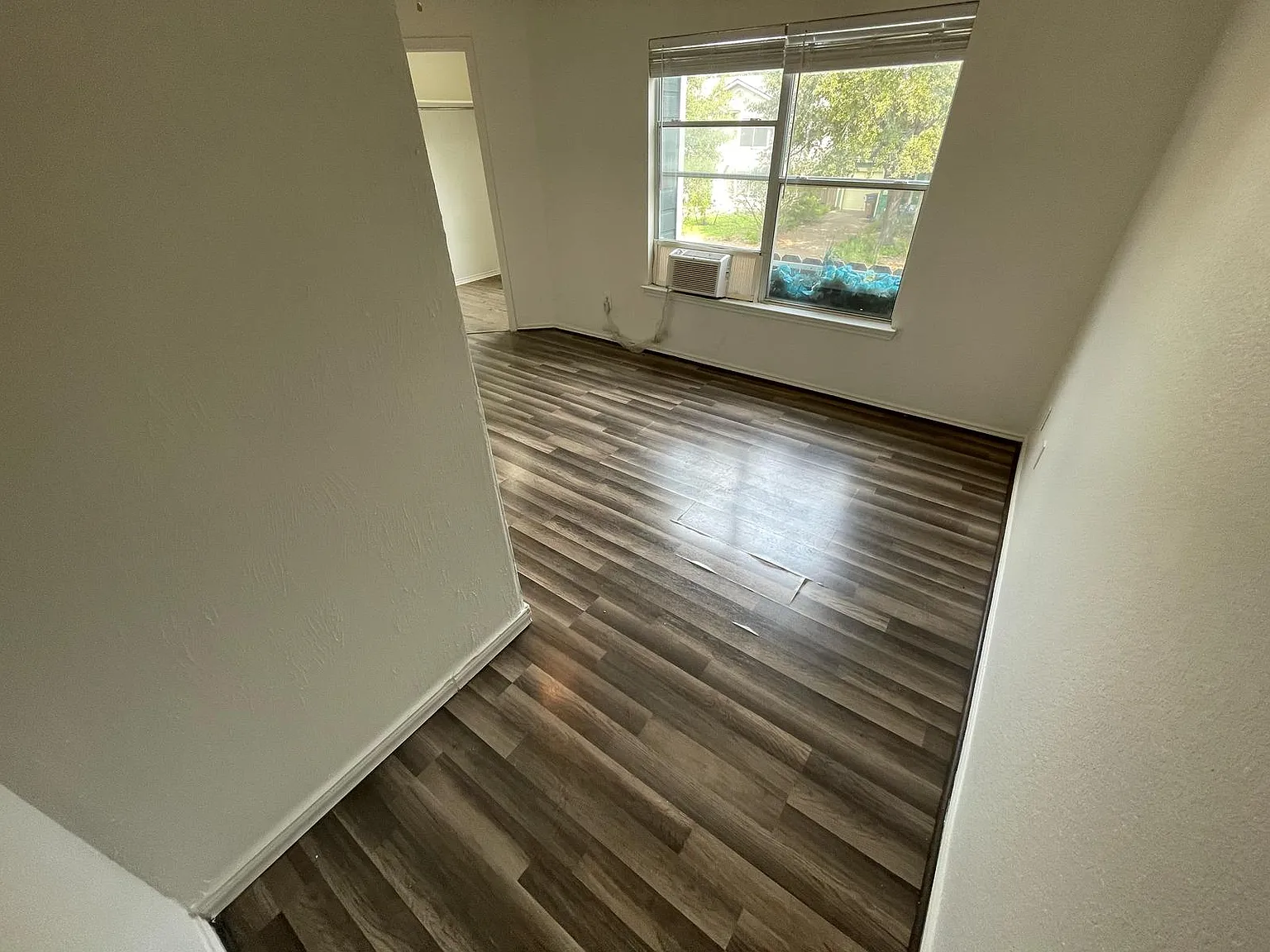 1 bed, 1430 sqft, $580 — Photo 4