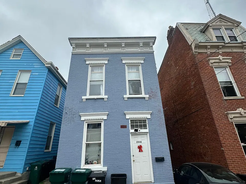 2316 Stratford Ave
