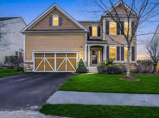 4 Grandview Dr Unit 4, Hopkinton, MA 01748