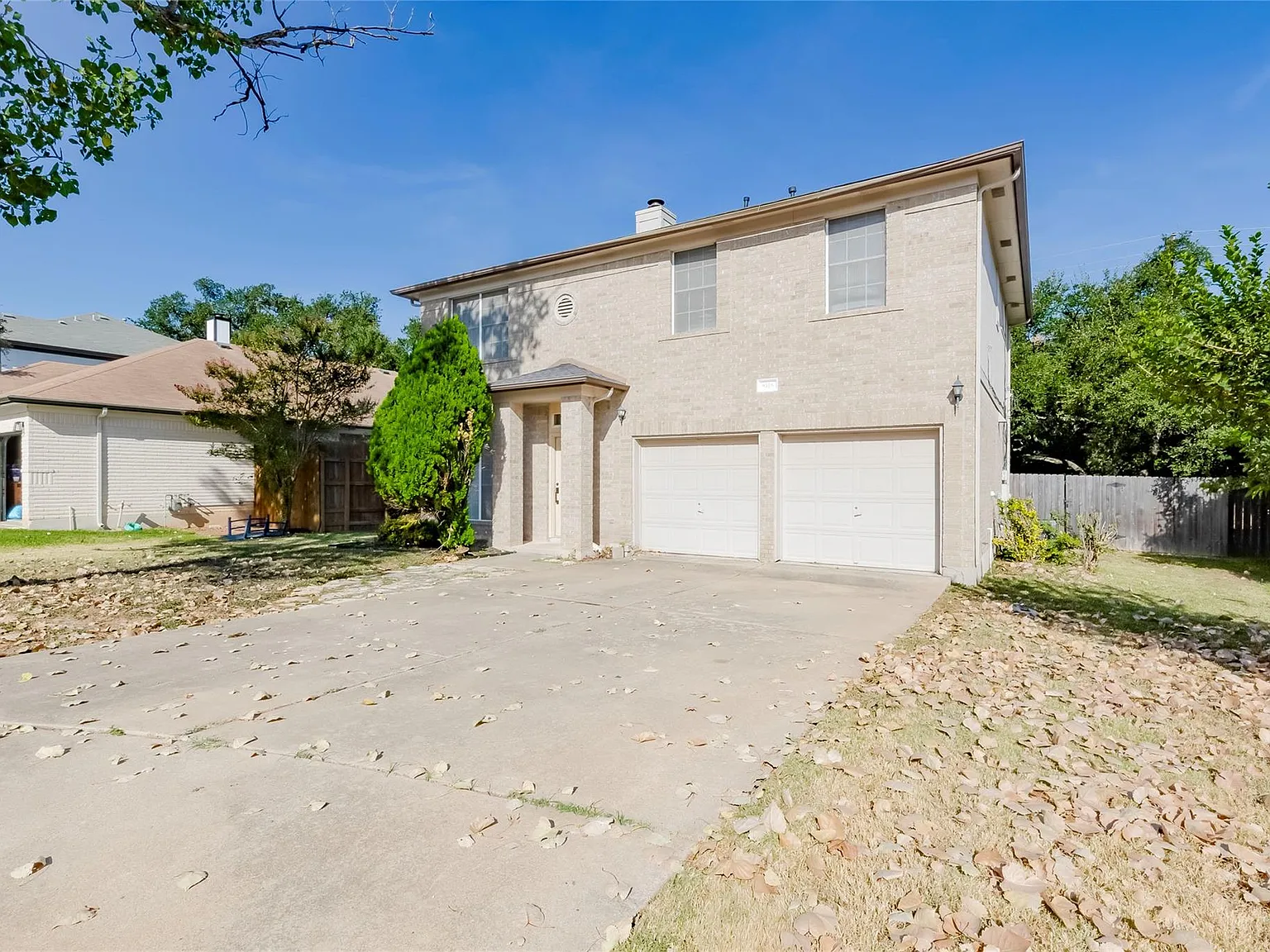 3 bed, 2.5 bath, 1963 sqft, $2,995 — Photo 3
