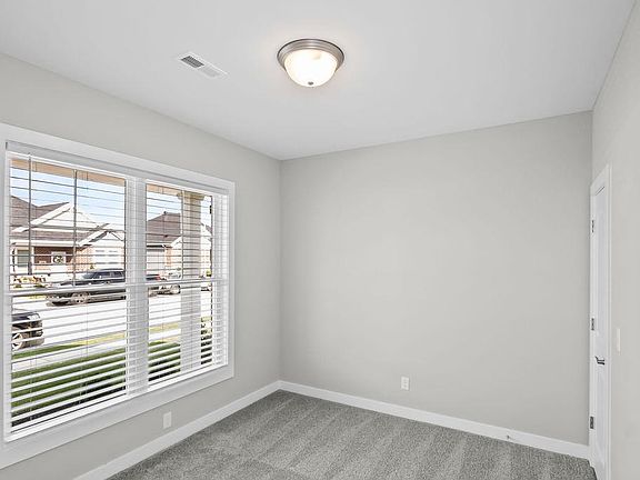 4th image of 2459 Watson Cir