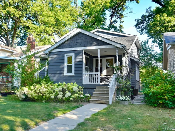 300 W Breckenridge St, Ferndale, MI 48220