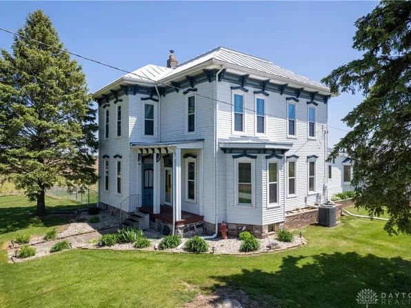 3157 Byrket Rd, Greenville, OH 45331