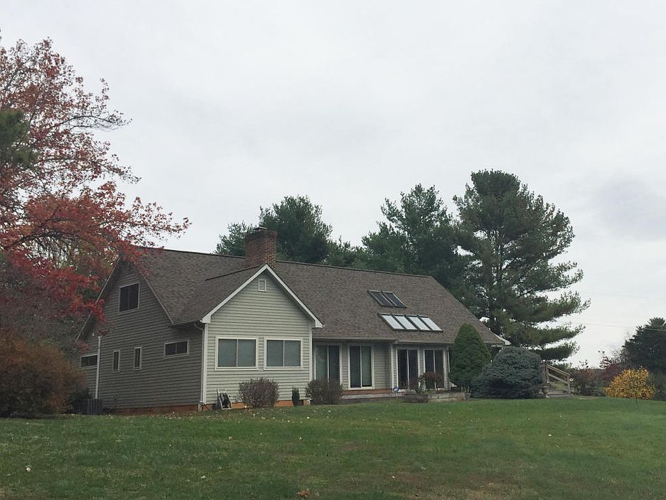 1st image of 38 Crimson Ln