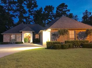 13276 Williamsburg Dr, Walker, LA 70785
