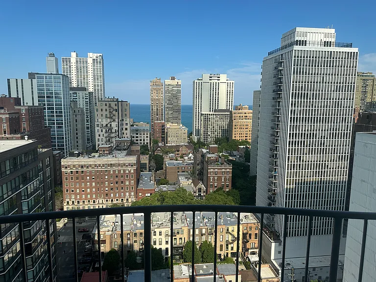 1250 N Dearborn St #22A — Photo 1