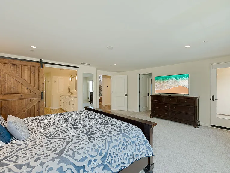 2129 Piru Ave — Photo 34
