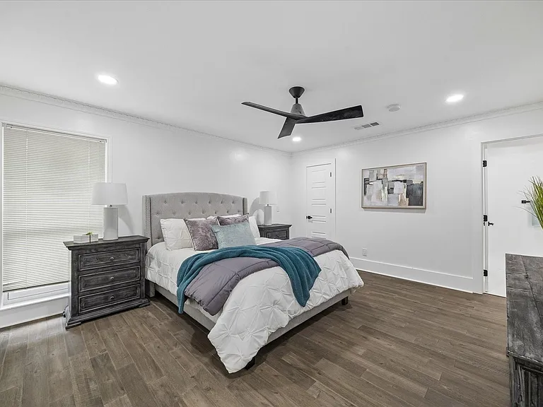 7711 Meadowvale Dr — Photo 17