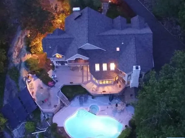 6 Kinnelon Rd, Butler, NJ 07405