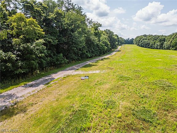3rd image of 4 Township Road 51 NE