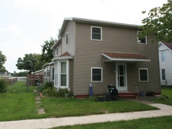 400 S East St, Mc Lean, IL 61754