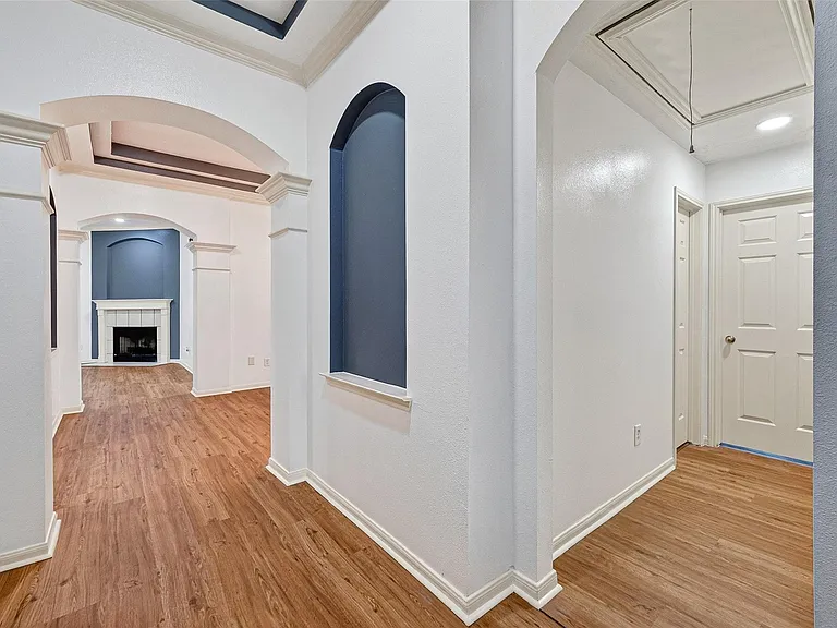 17303 Kenton Crossing Ln — Photo 7