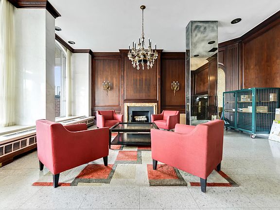 5th image of 85-15 Main St #7B