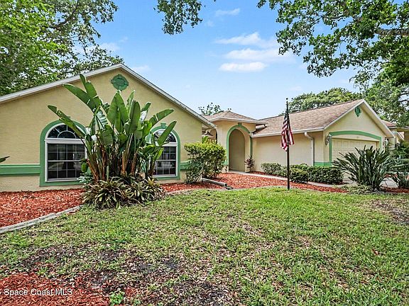 5th image of 4211 Wood Haven Dr