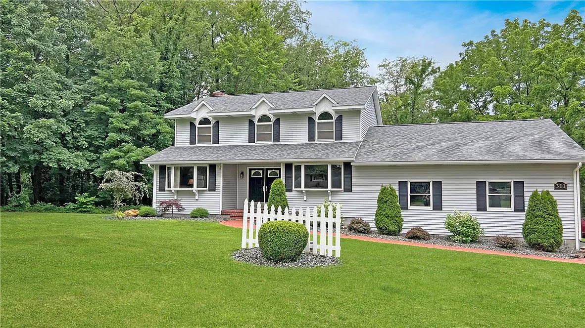 311 Brest Rd photo 1