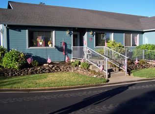 301 Oak Valley Dr, Talent, OR 97540