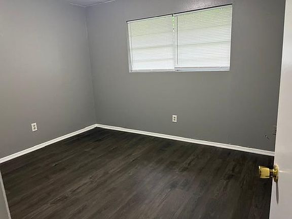 3rd image of 706 Forest Trl #706
