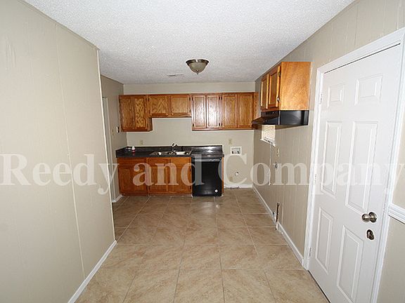 5th image of 3546 Suzanne Dr
