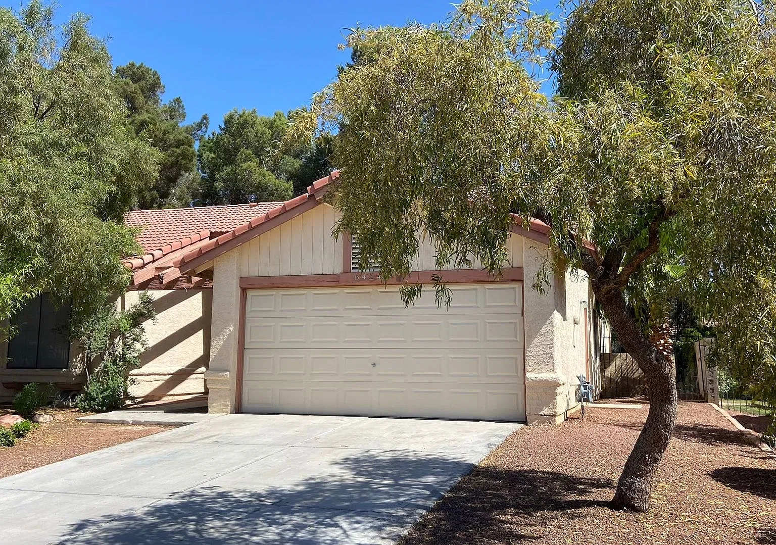 6424 Dearborn Ct — Photo 1