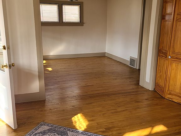 3rd image of 647 S Main St #2