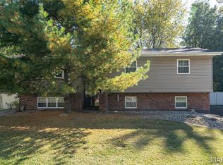 406 Cypress Creek Rd, Collinsville, IL 62234