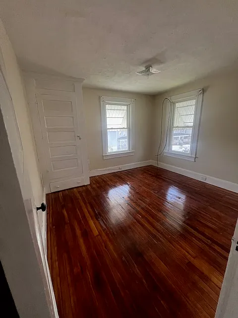 625 N Bromley Ave — Photo 4