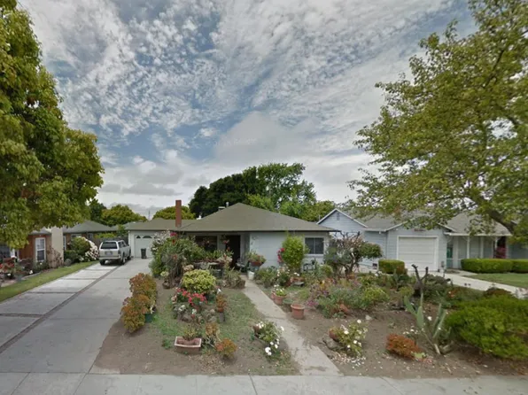 209 Maryal Dr, Salinas, CA 93906