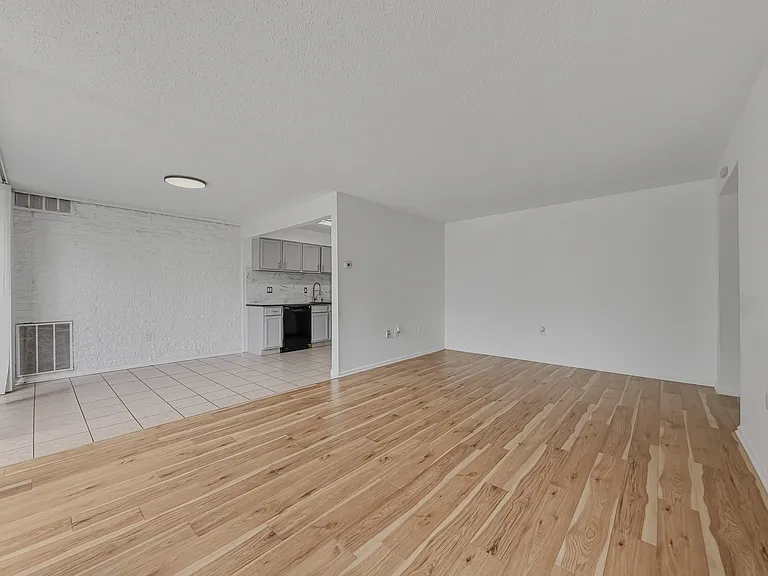 1822 Metzerott Rd #A4 — Photo 5