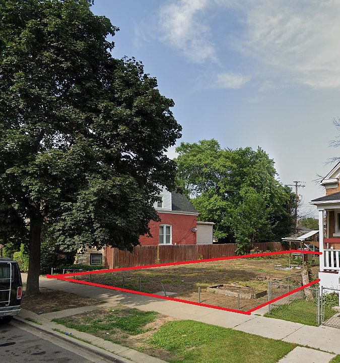 2nd image of 741-745 N Monticello Ave