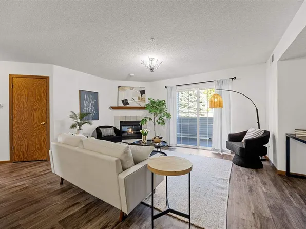 2444 Rushmore Dr, Iowa City, IA 52246