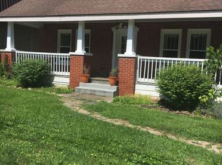 322 N Arnold Ave, Prestonsburg, KY 41653