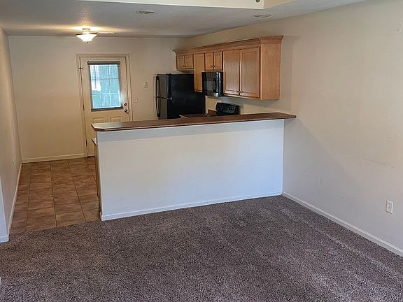 2nd image of 1003-1009 Ferrell St #1003_4