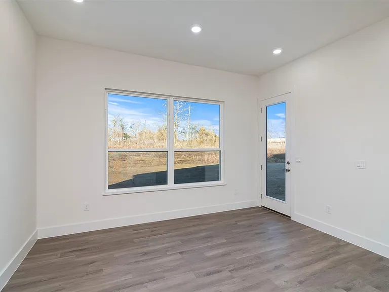 2722 Eastridge Blvd — Photo 31