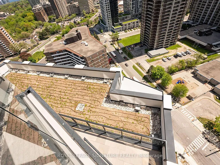 60 Central Park Dr #2306 — Photo 31