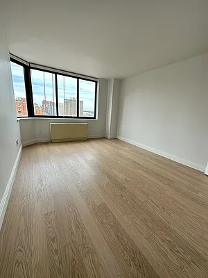 Rented by Spire Group | media 18
