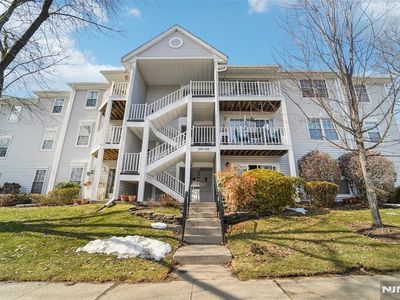 528 Holly Ct, Mahwah, NJ, 07430