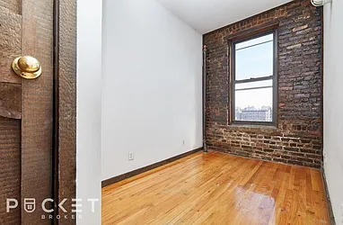 Rented by PocketBroker Inc