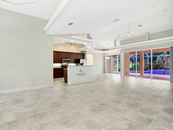 3rd image of 2608 SW 52nd Ter
