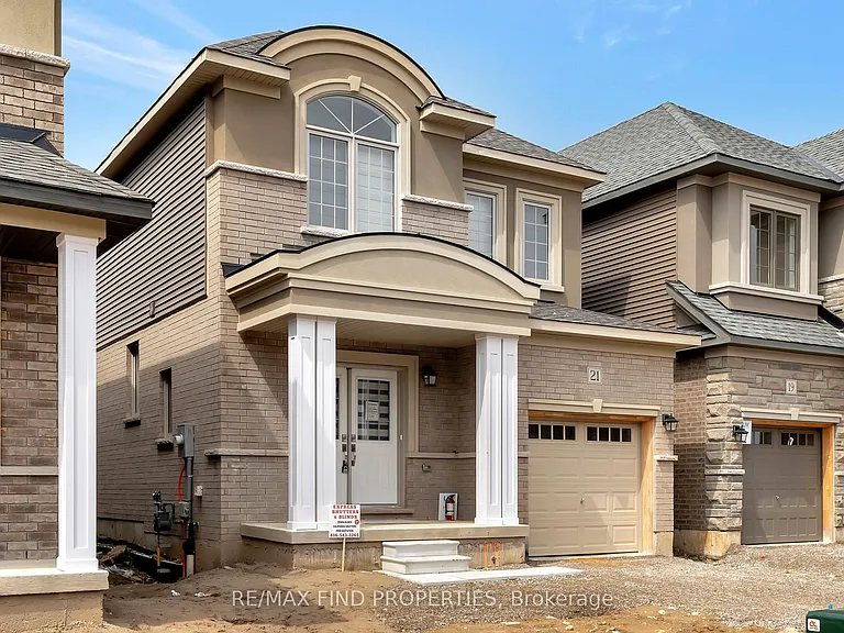 21 Dennis Ave — Photo 3
