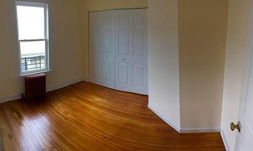 5th image of 393 Main St APT 3R