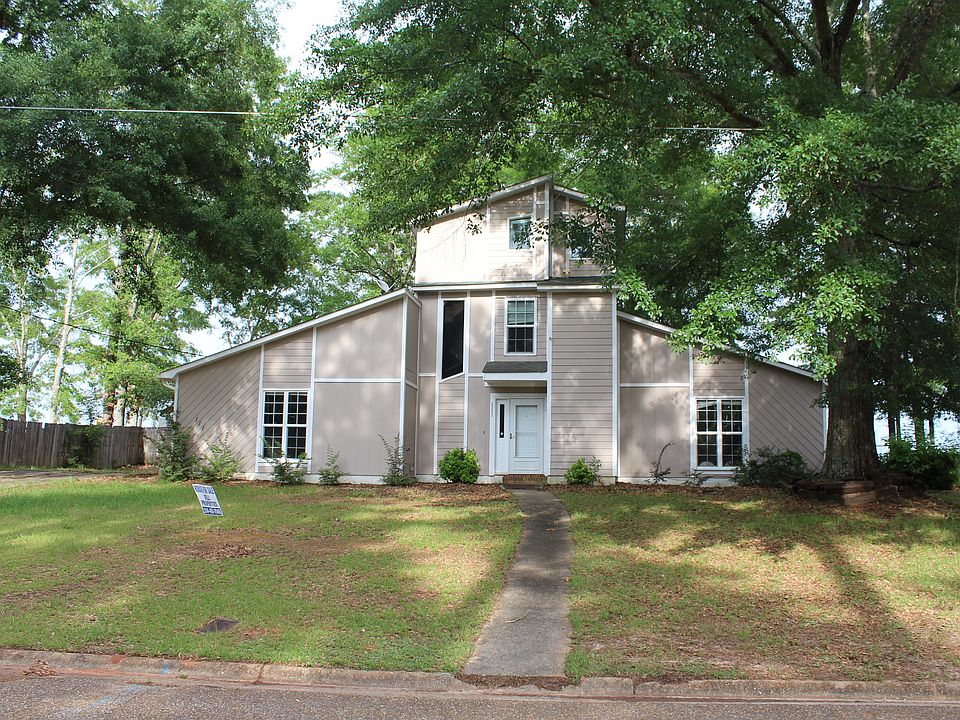 front view from curb