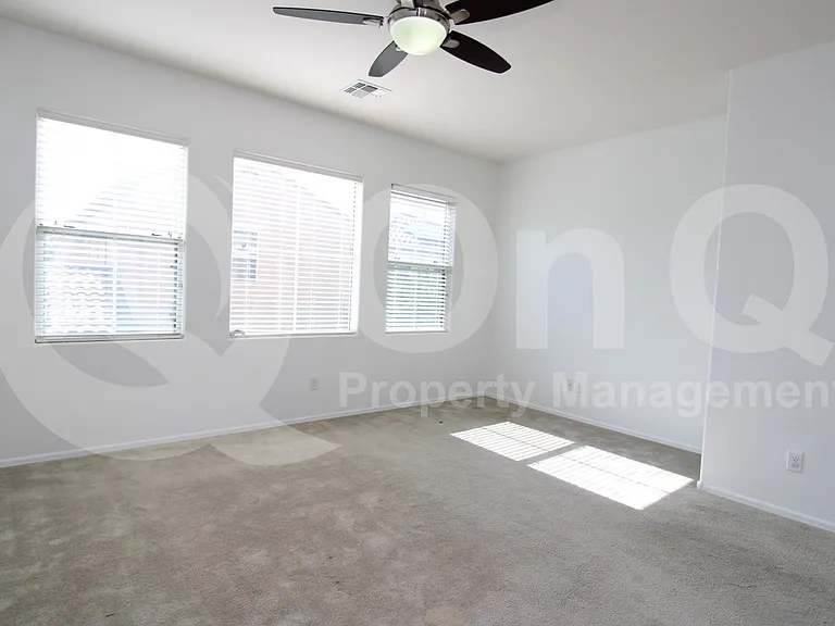 9134 S Roberts Rd — Photo 22