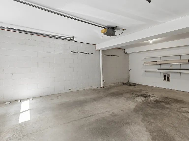 630 Galen Dr — Photo 30