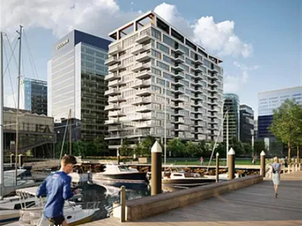 1 Harbor Shore Dr #4B, Boston, MA 02210