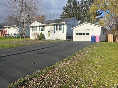 110 Cedarwood Blvd, Baldwinsville, NY, 13027