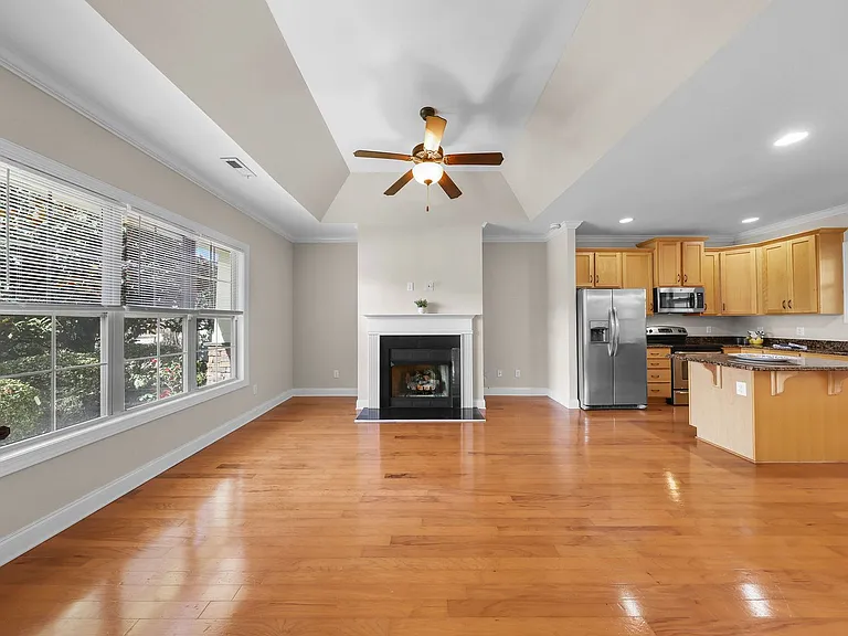 2202 E Oak Bridge Way — Photo 10